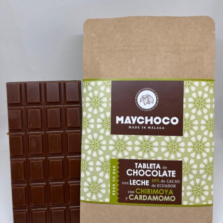 Tableta de chocolate con leche Bean to bar con chirimoya y cardamomo